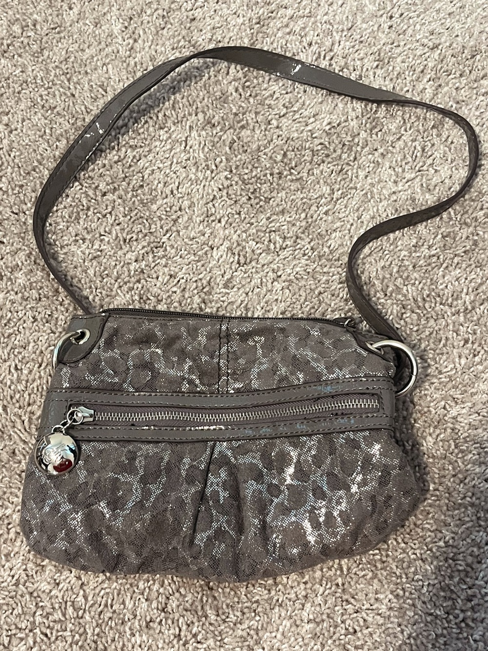 Sienna Ricchi 2000s Y2K Metallic Silver Cheetah Print Purse/Shoulder Bag
